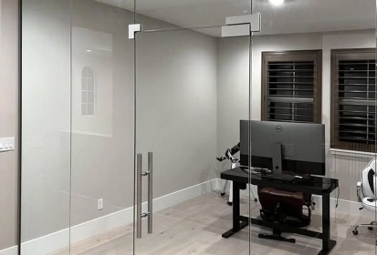 Vách ngăn kính văn phòng tại quận 4 TP HCM