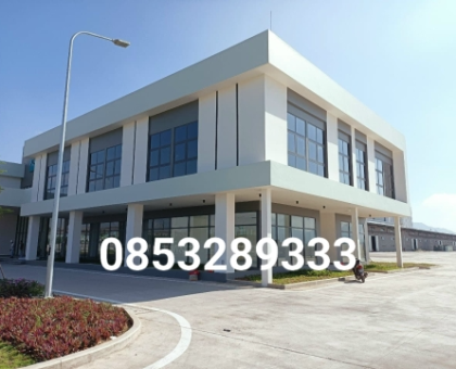 Công trình kính cường lực tại Hóc Môn