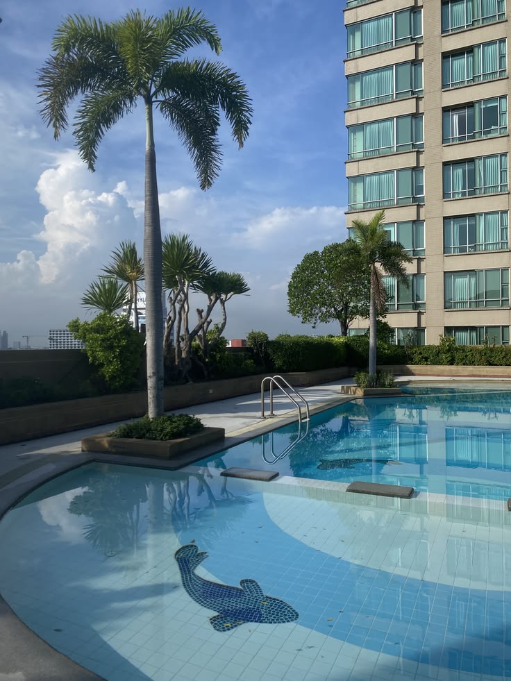 Hồ bơi khách sạn ngoài trời tại Bình Thạnh TP HCM đã thi công bởi Anh Tuấn Group