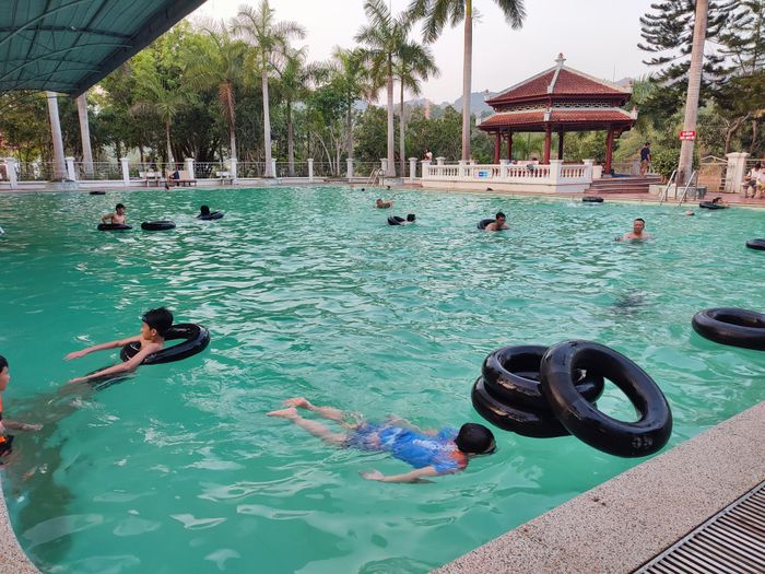 thiết kế thi công hồ bơi tại TPHCM