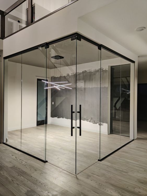 vách kính cường lực quận 11 TP HCM