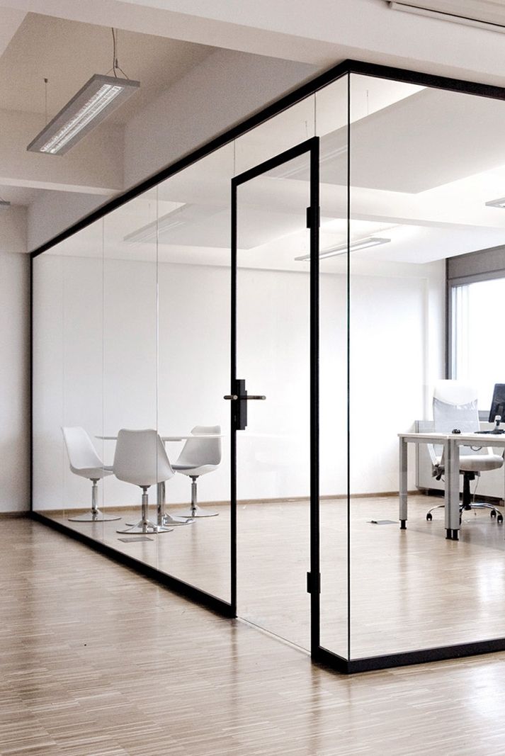 vách kính cường lực quận Phú Nhuận TP HCM
