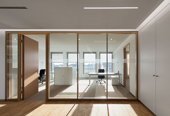 vách kính cường lực quận Tân Phú TP HCM