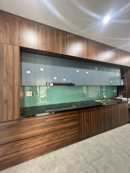 kính ốp bếp màu xanh lục Bình Thạnh TP HCM