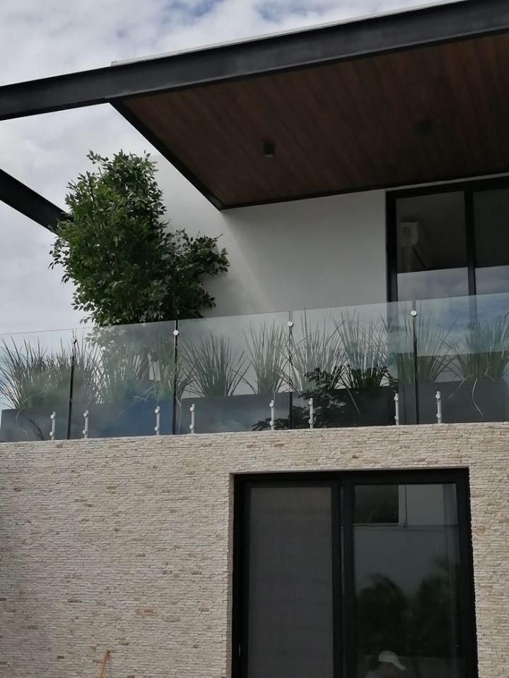 lan can kính cường lực Bình Chánh TP HCM