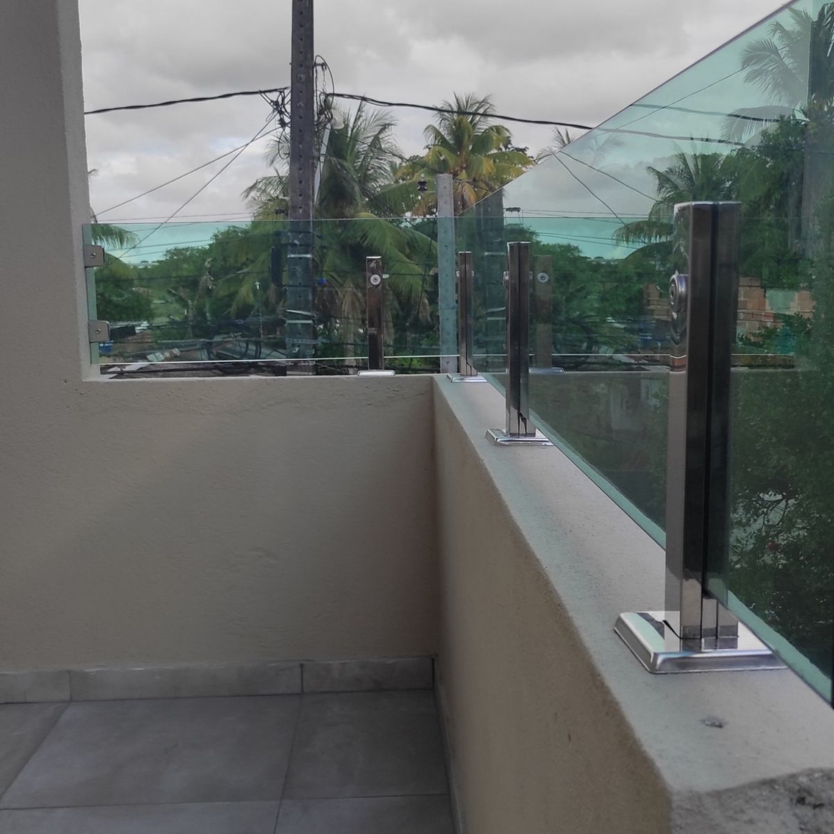thi công kính cường lực Bình Chánh