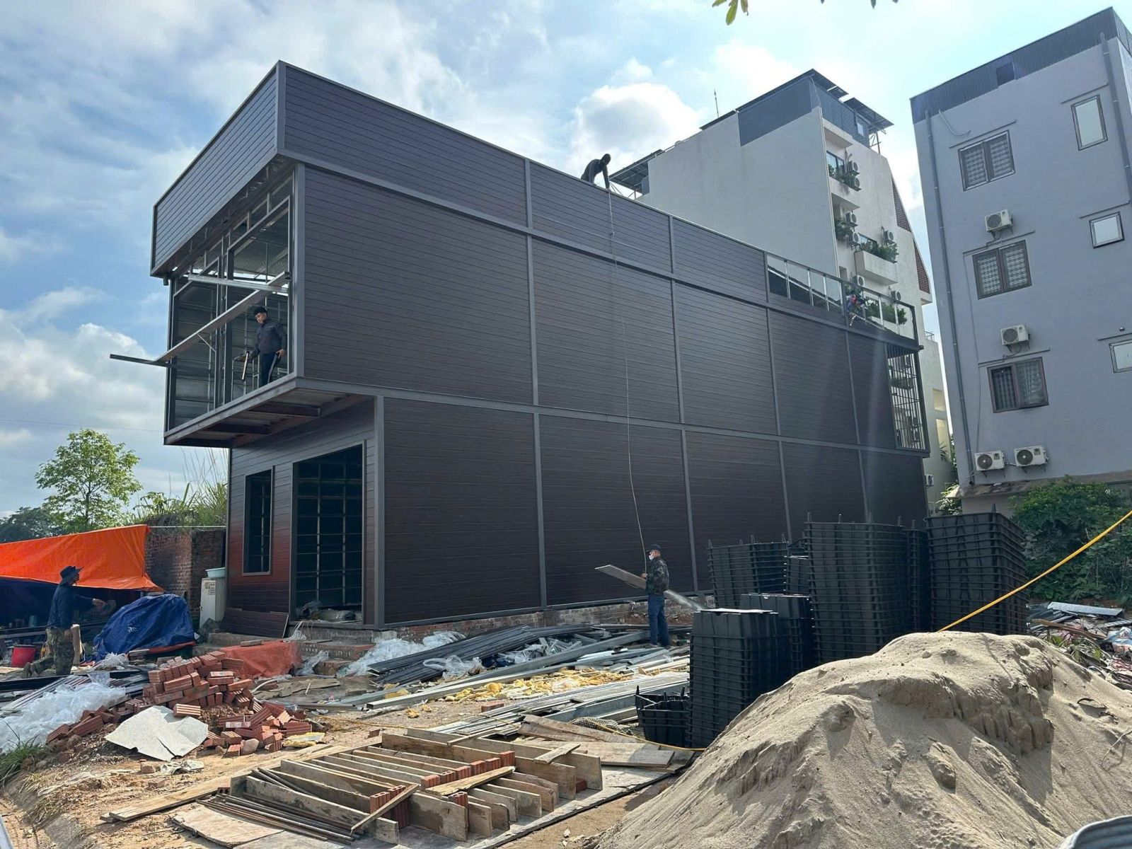 Nhà lắp ghép panel 2 tầng tại Sóc Trăng thi công bởi Anh Tuấn Group