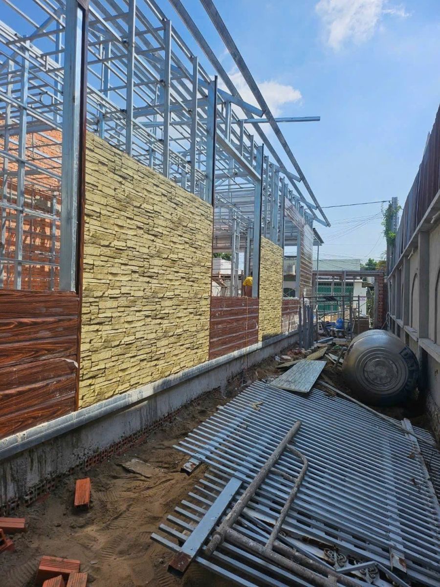 công tình nhà lắp ghép panel đang thi công tại Bình Dương