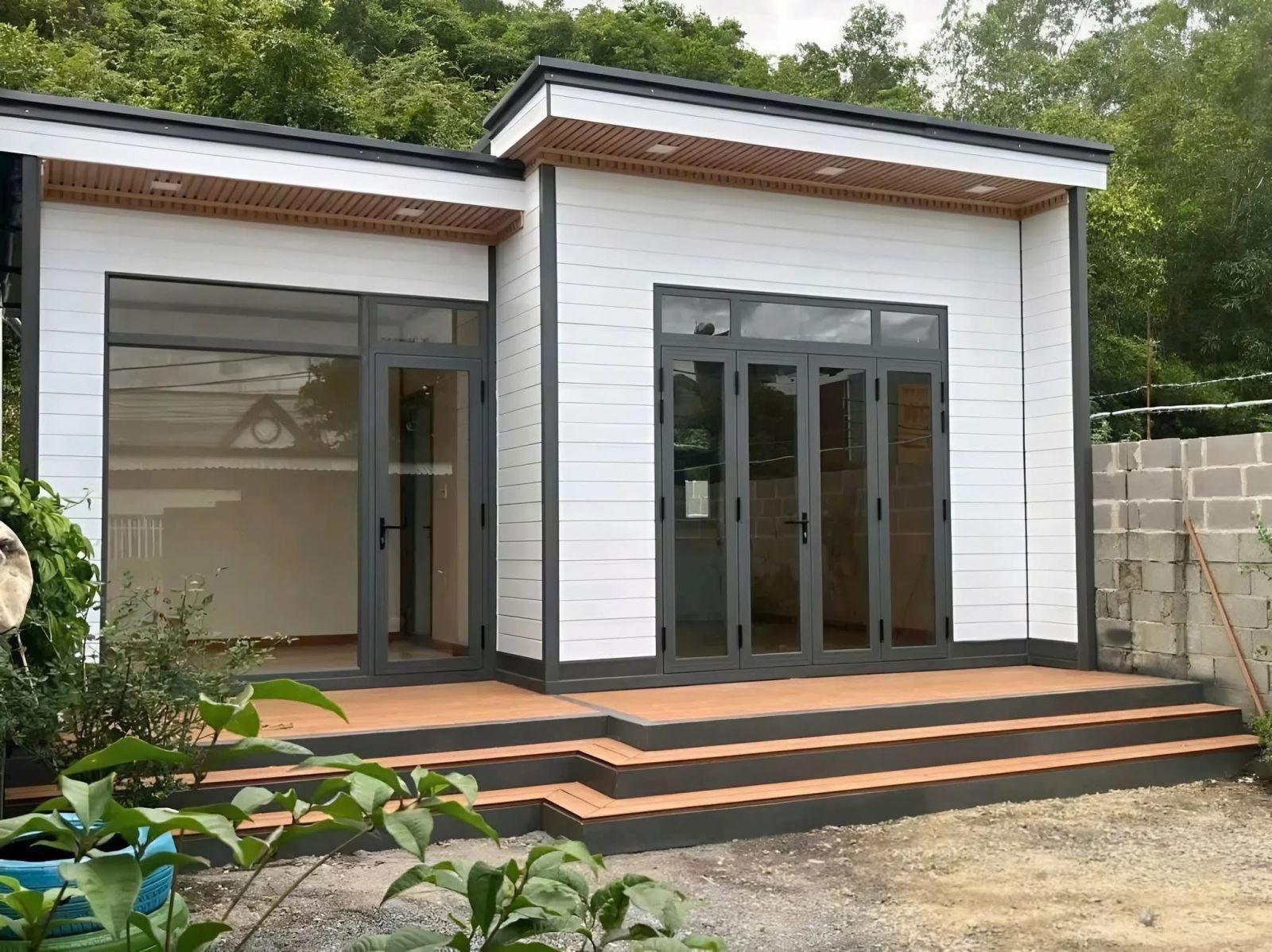 Nhà lắp ghép panel mái bằng tại TPHCM của Anh Tuấn Group vừa bàn giao