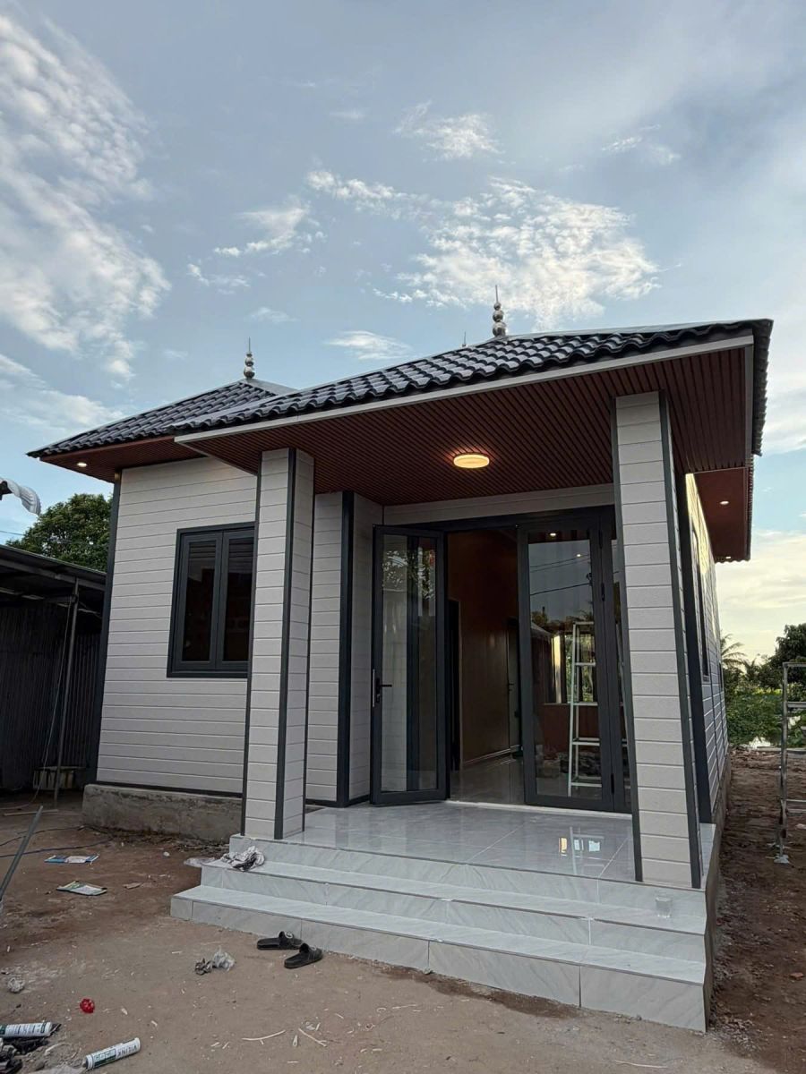 nhà lắp ghép panel mái Nhật của Anh Tuấn Group sắp hoàn thiện tại Bình Dương