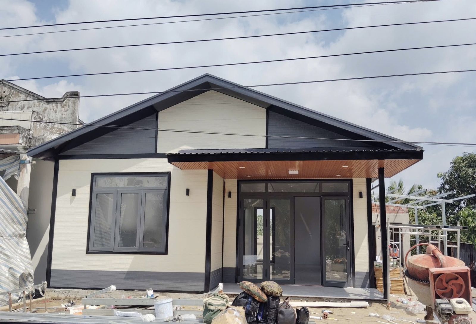 công trình nhà lắp ghép panel của Anh Tuấn Group tại Bến Tre chuẩn bị bàn giao