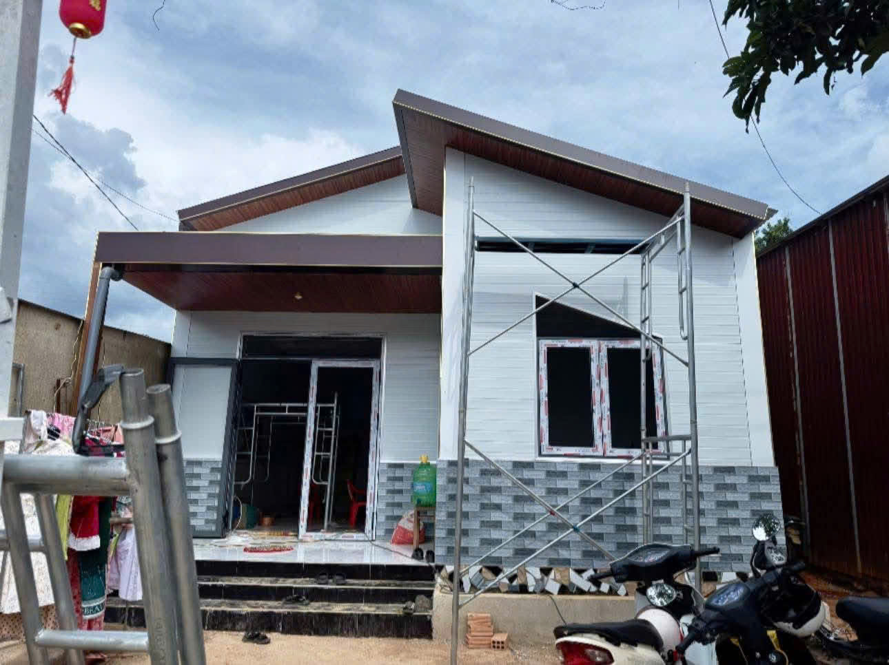 Anh Tuấn Group đang thi công nhà lắp ghép panel 2 phòng ngủ tại TP HCM