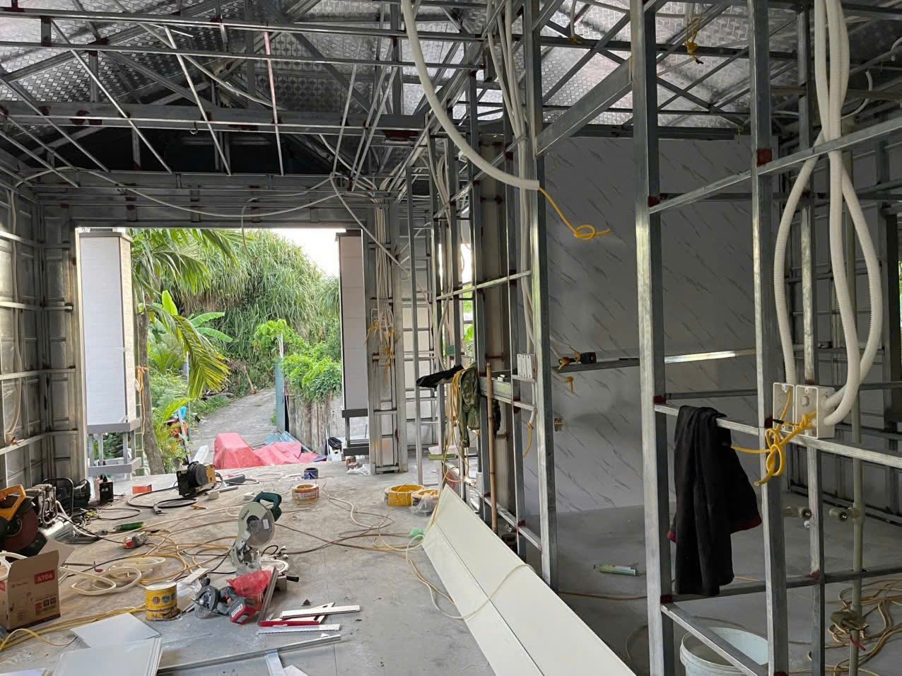 công trình nhà lắp ghép của Anh Tuấn Group tại Nha Trang đang thi công