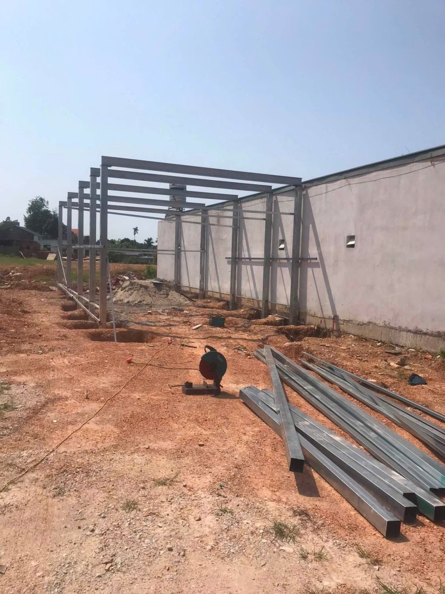 công trình nhà lắp ghép panel của Anh Tuấn Group tại Bình Dương đang lên khung