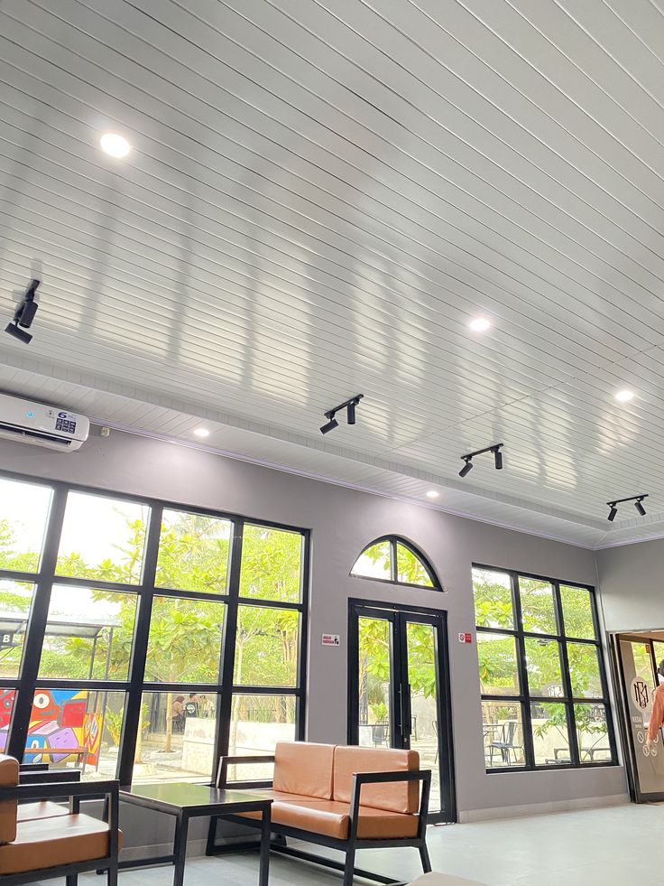 trần nhựa cách nhiệt tại Bình Tân TP HCM hoàn thiện bởi Anh Tuấn Group