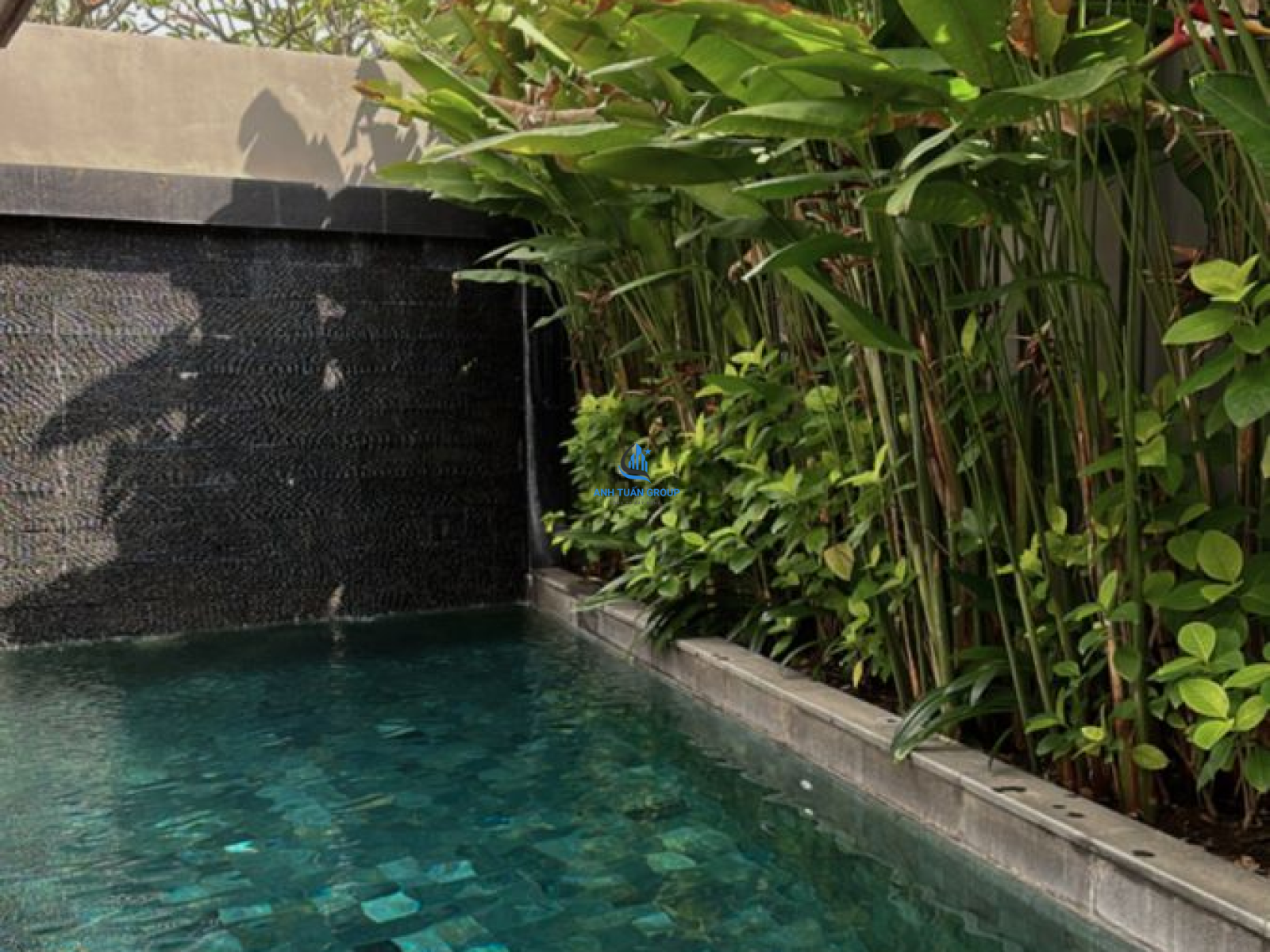 Hồ bơi sân vườn tại quận 10 TP HCM