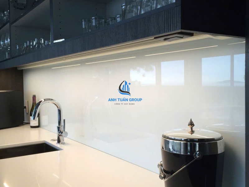 Thi công kính ốp bếp quận Bình Thạnh TP HCM