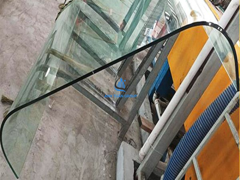 Cung cấp thi công kính uốn cong tại Đồng Nai