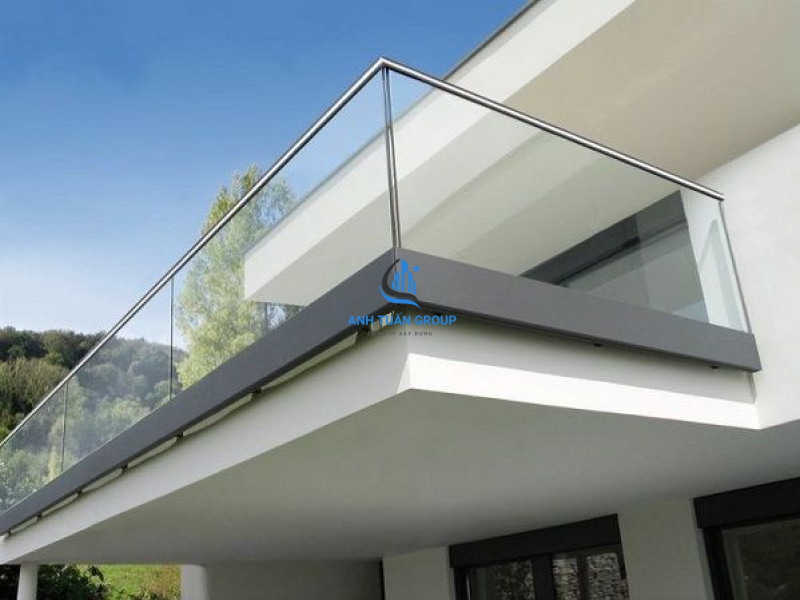 Lan can kính cường lực tại quận 2