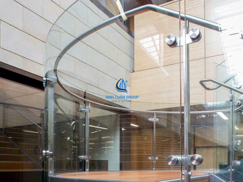 Thi công lan can kính cong quận Gò Vấp TP HCM