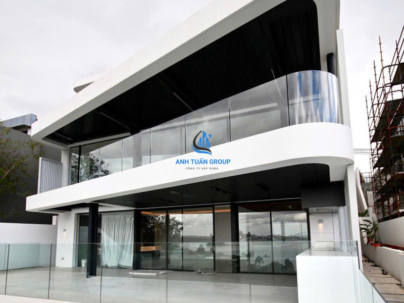 Thi công lan can kính cong quận 1 TP HCM